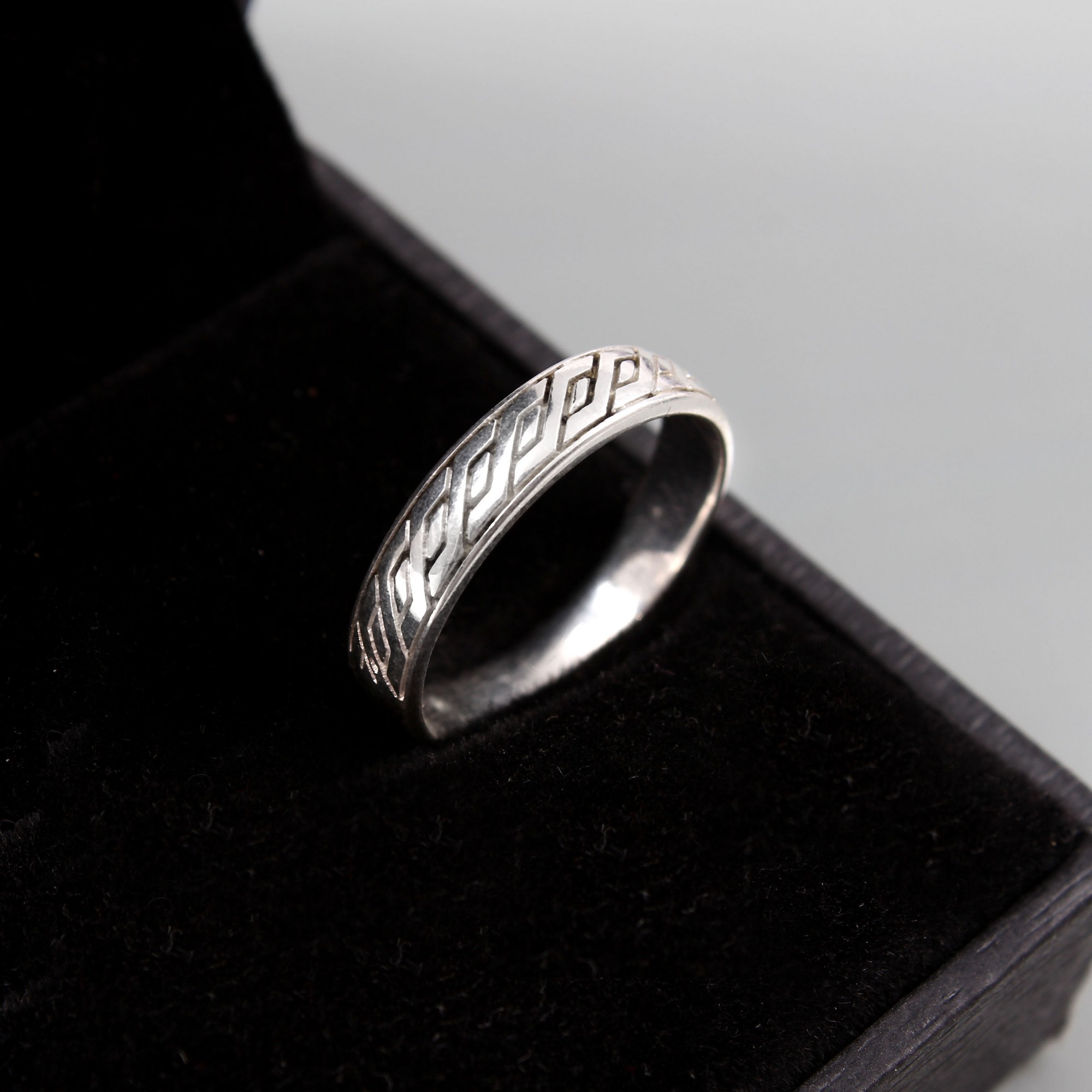 Geometric Patterned 925 Sterling Silver Band Ring