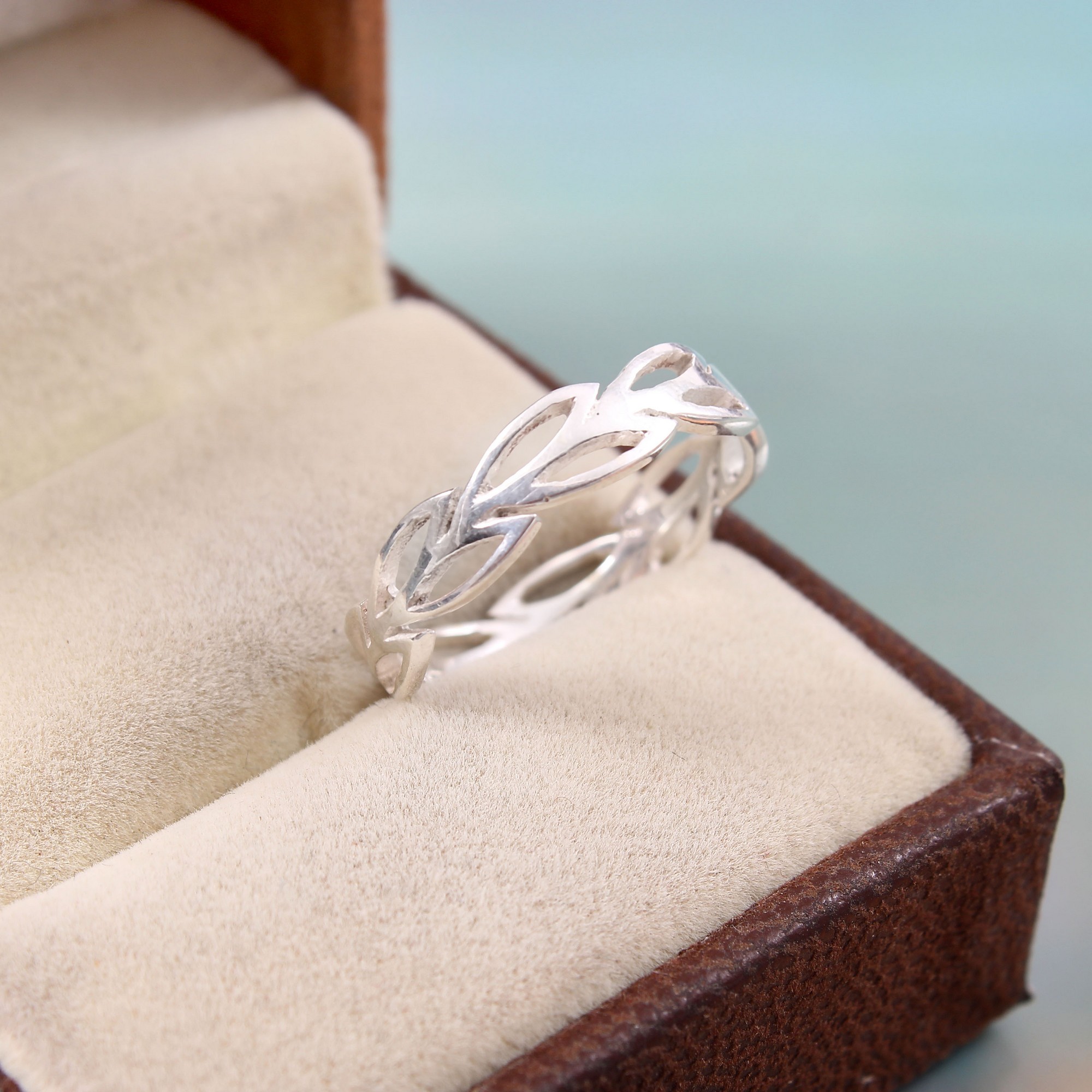 925 Sterling Silver Classy Band Ring
