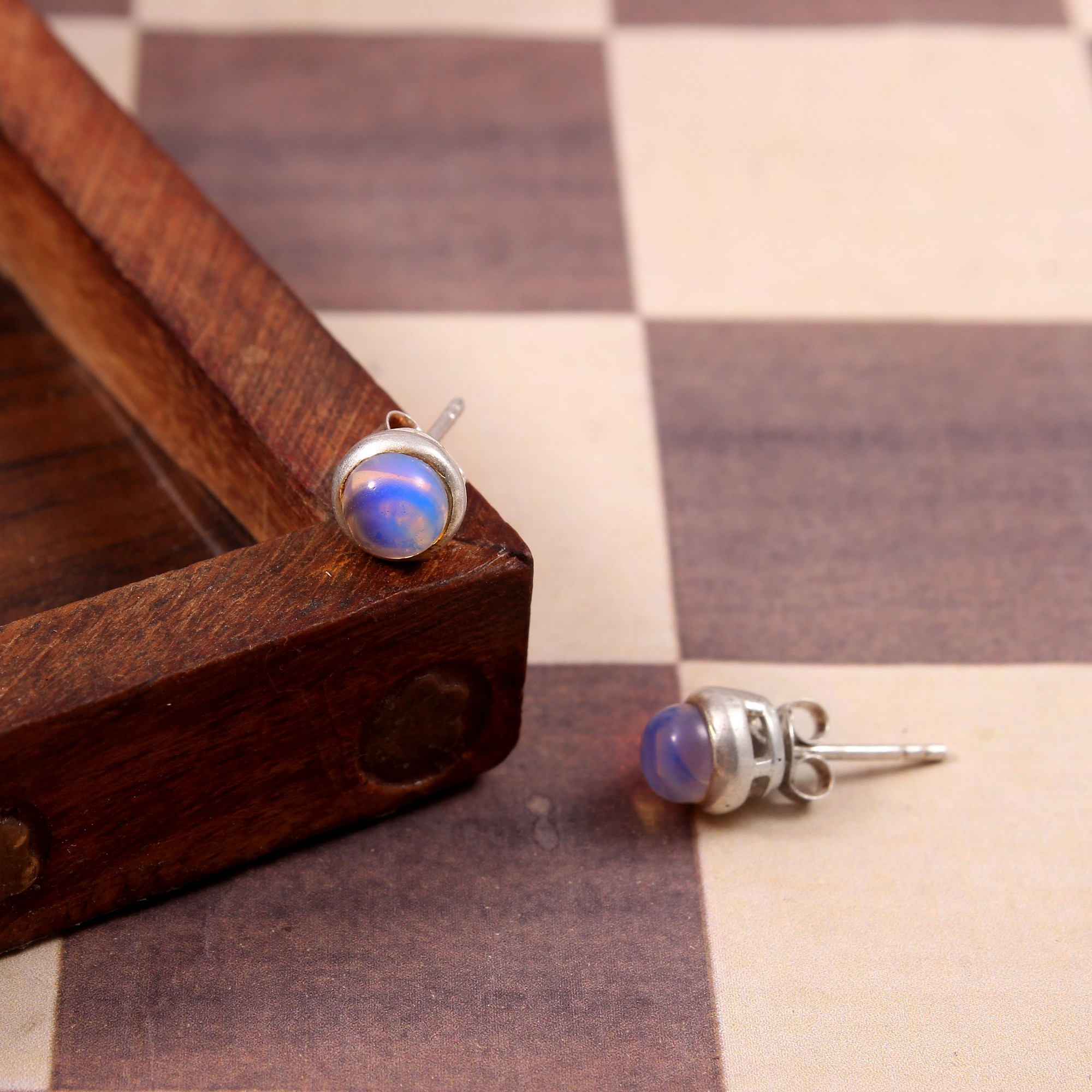 925 Sterling Sliver Rainbow Moonstone Earrings Stud