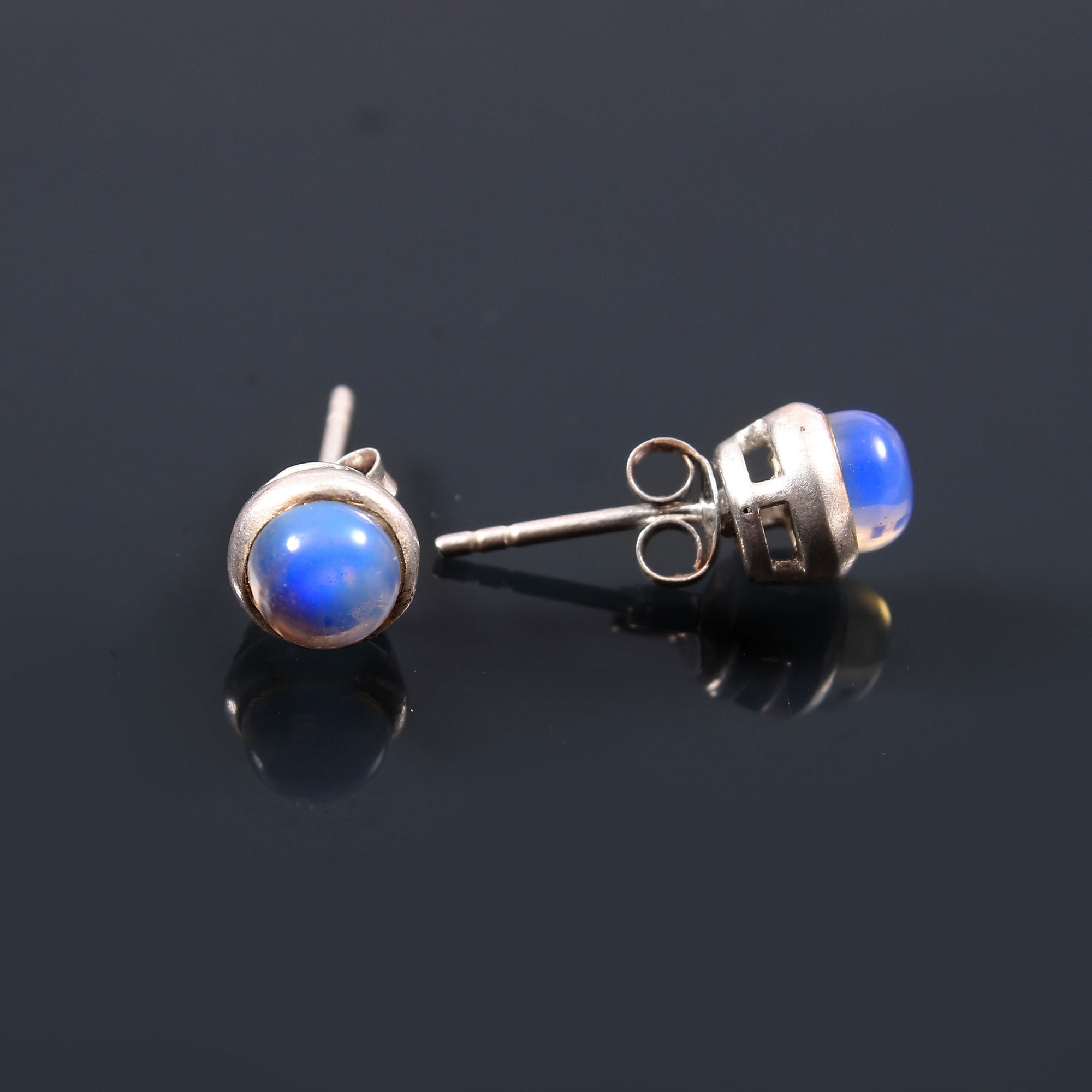 925 Sterling Sliver Rainbow Moonstone Earrings Stud