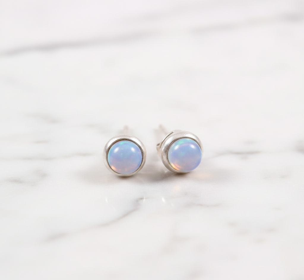 925 Sterling Sliver Rainbow Moonstone Earrings Stud
