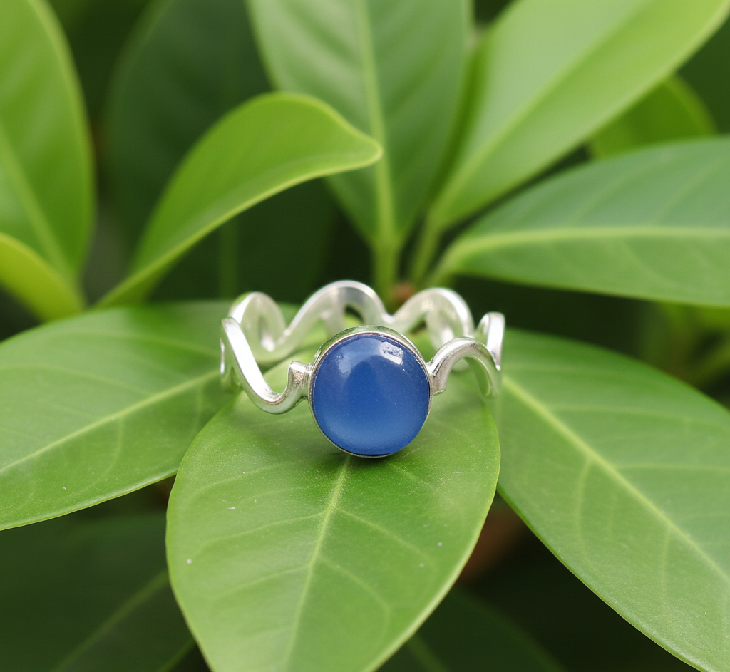925 Sterling Silver Blue Chalcedony Ring