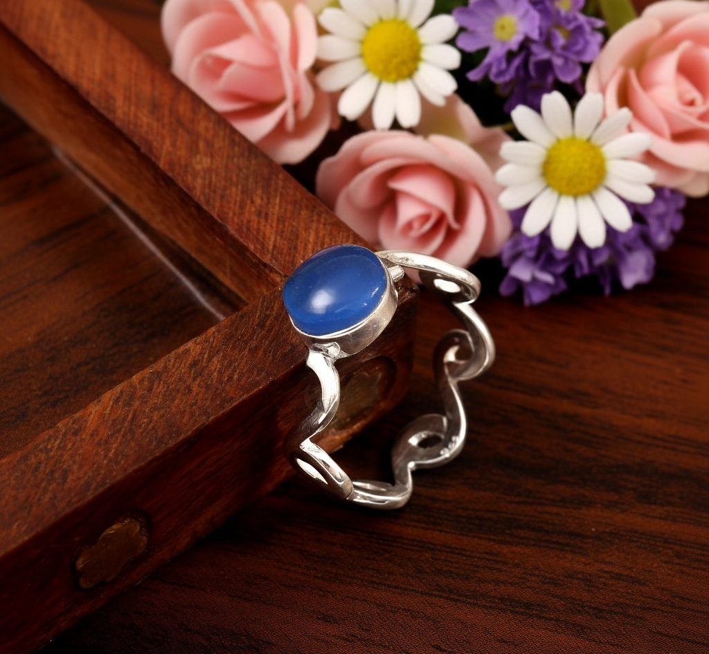 925 Sterling Silver Blue Chalcedony Ring