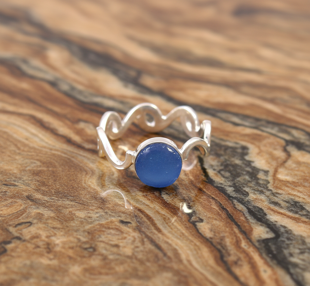 925 Sterling Silver Blue Chalcedony Ring