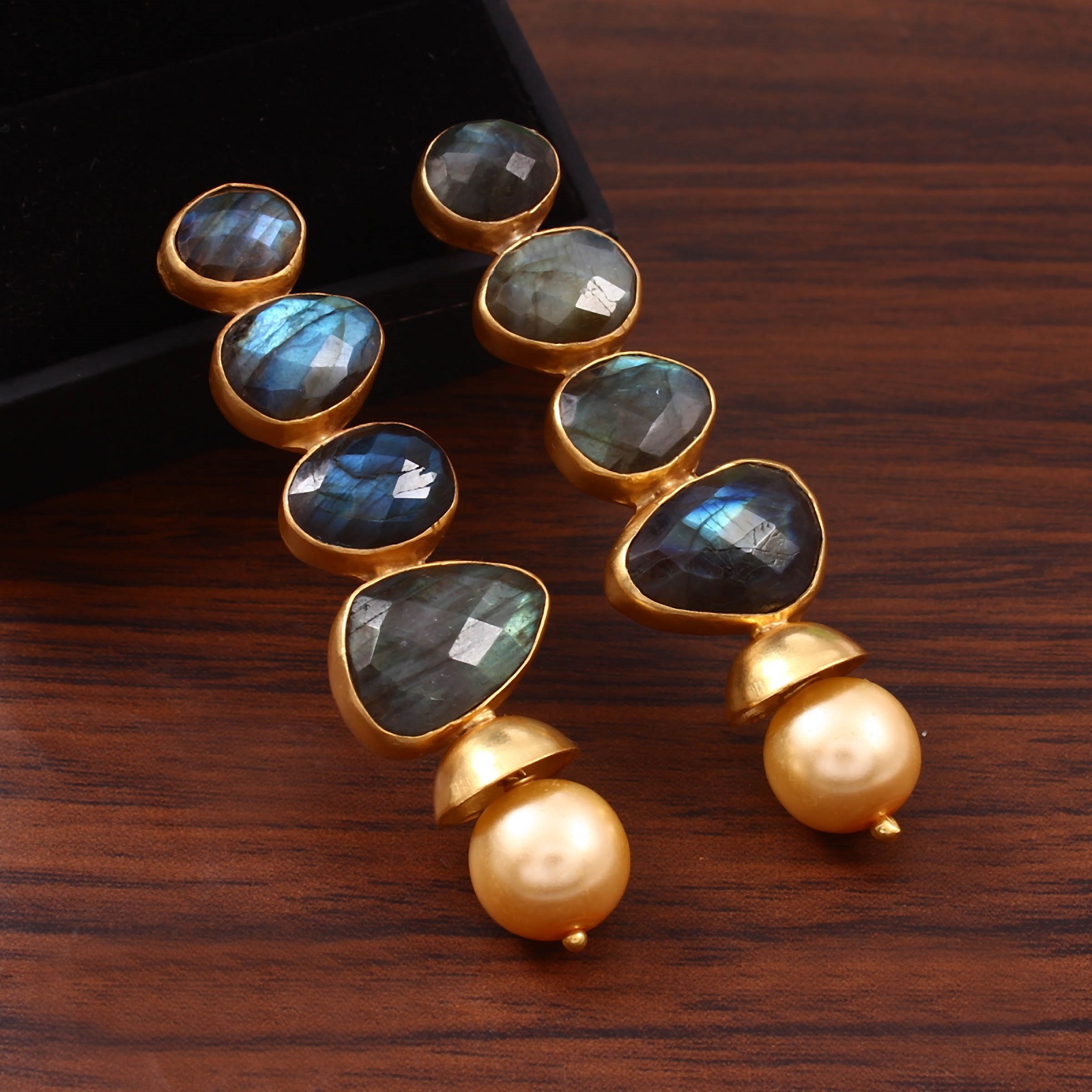 925 Silver Random Shape Labradorite And pearls Earrings