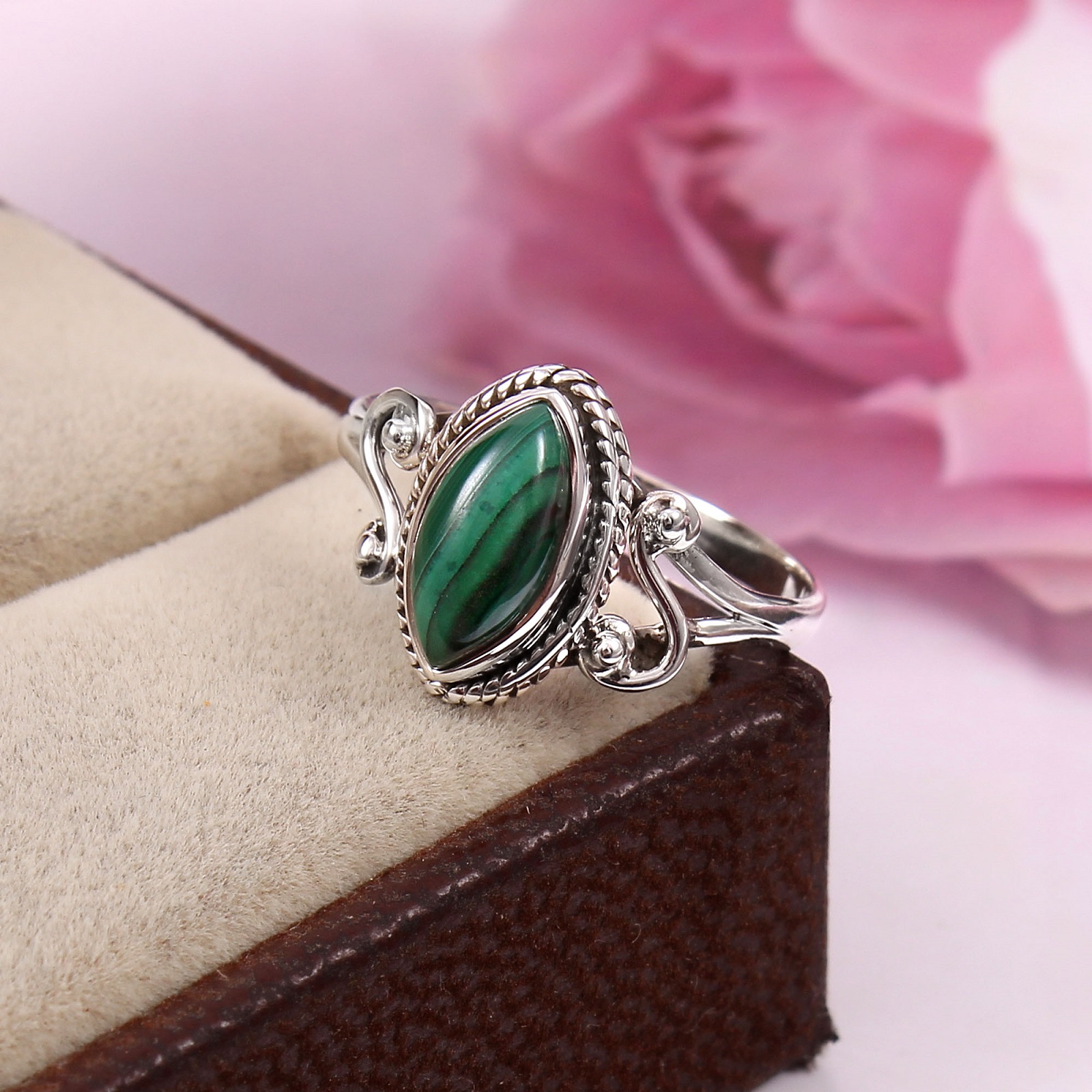 Handmade 925 Sterling Silver Malachite Gemstone Ring