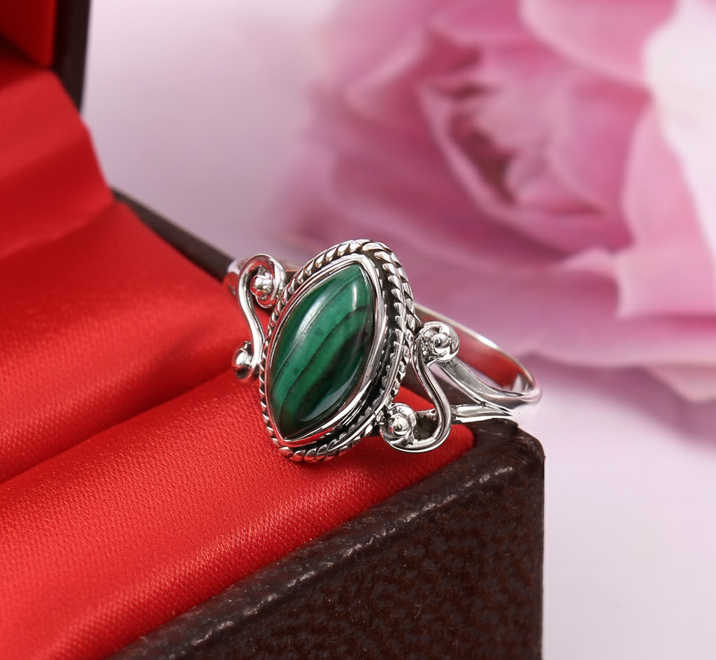 Handmade 925 Sterling Silver Malachite Gemstone Ring