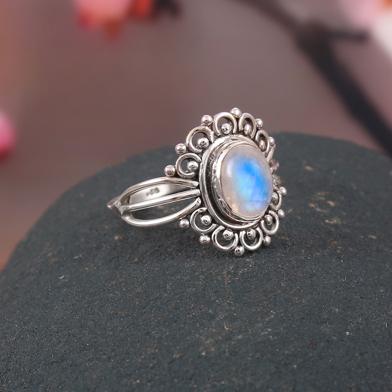 925 Sterling Silver Rainbow Moonstone Rava Design Ring