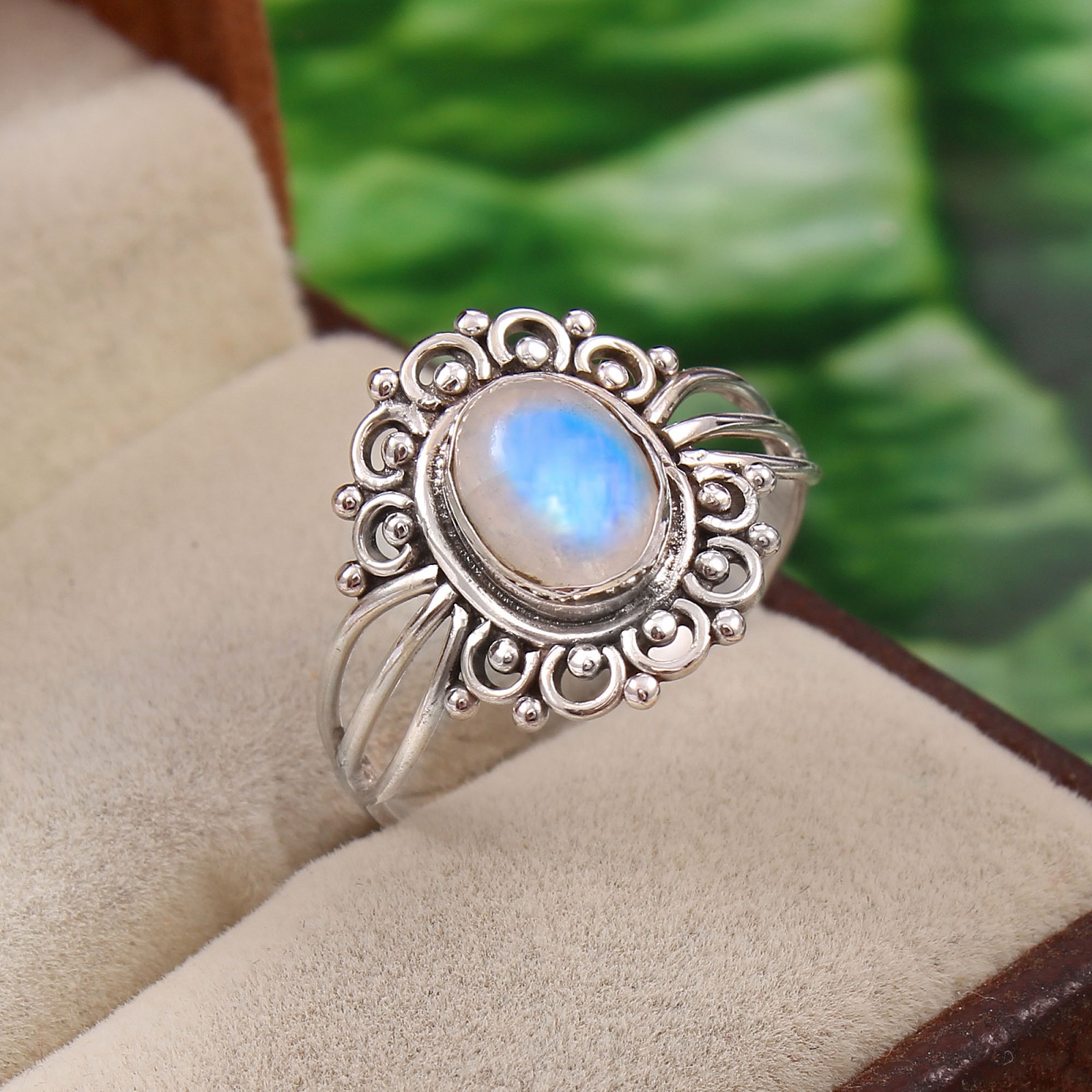 925 Sterling Silver Rainbow Moonstone Rava Design Ring