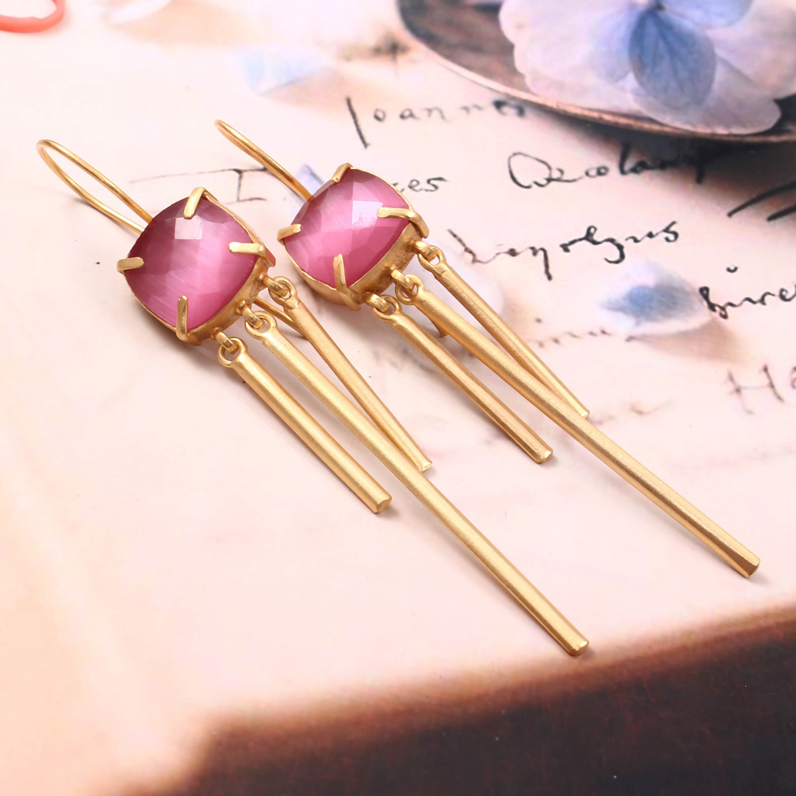 925 Sterling Silver Pink Monalisa Stone Beautiful Earrings