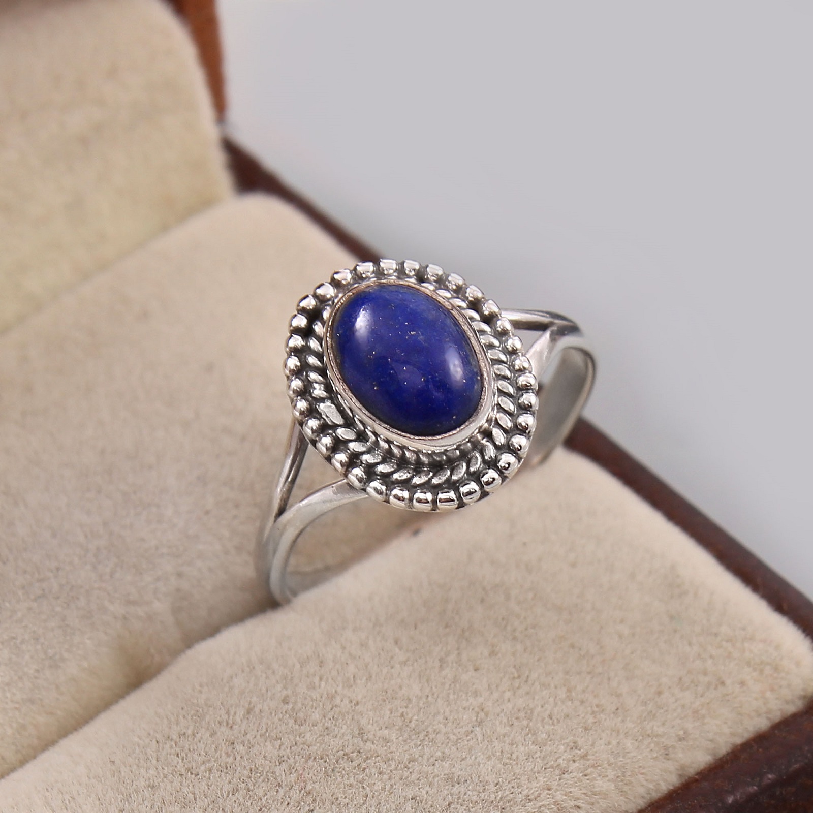 925 Sterling Silver Oval Lapis Lazuli Handmade Ring