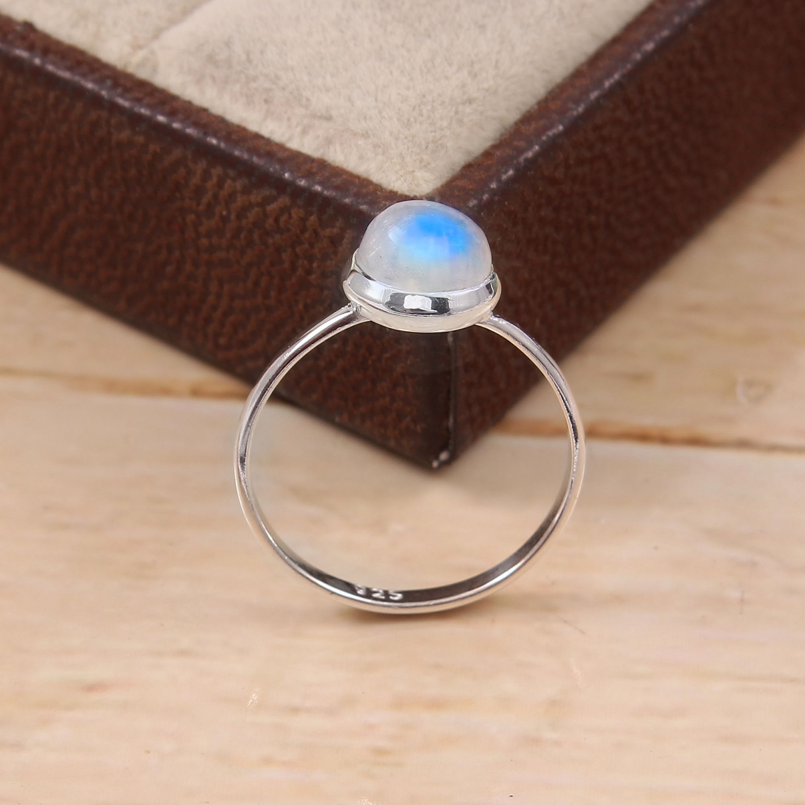 925 Sterling Silver Round Rainbow Moonstone Gemstone Ring