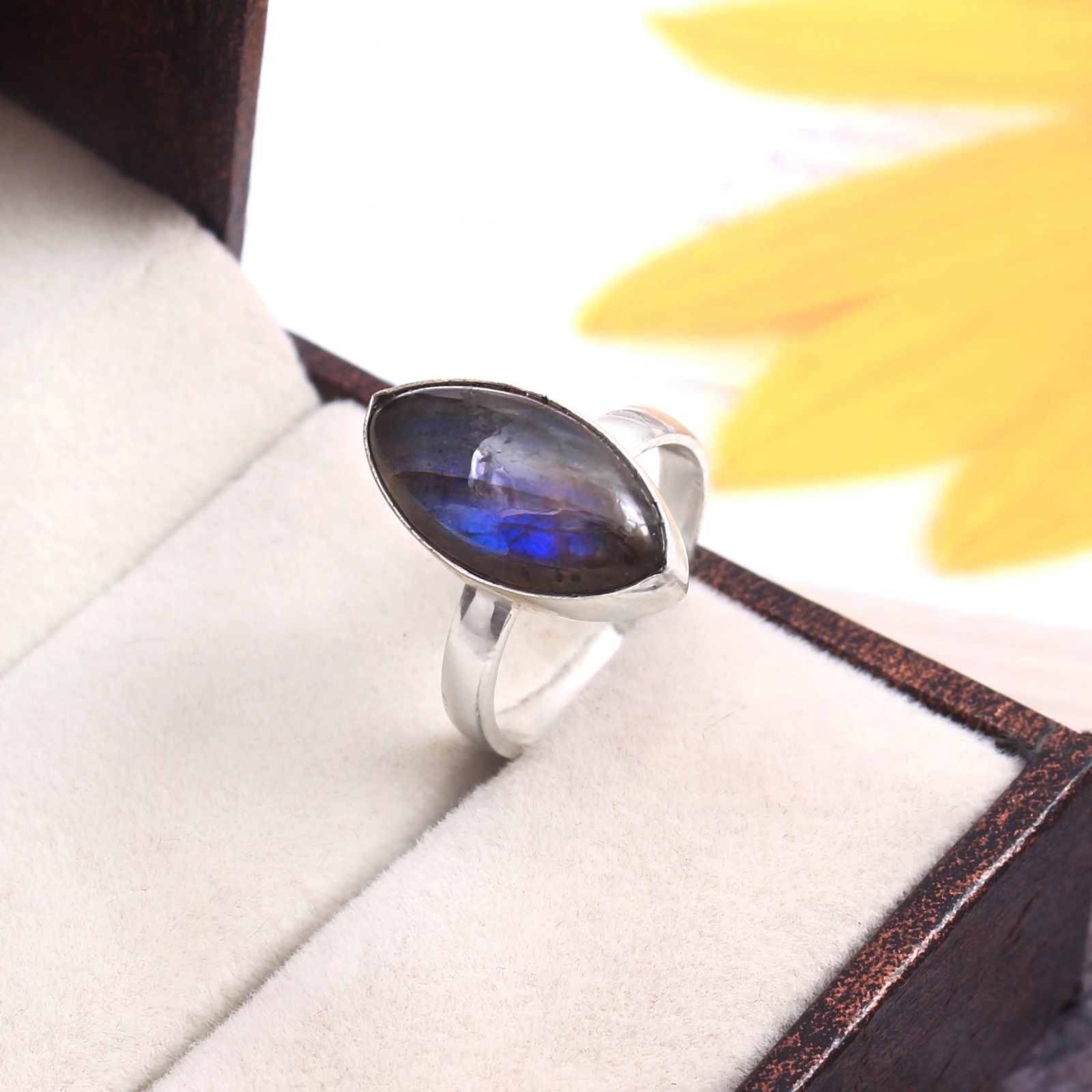 925 Sterling Silver Marquise Blue Fire Labradorite Rings