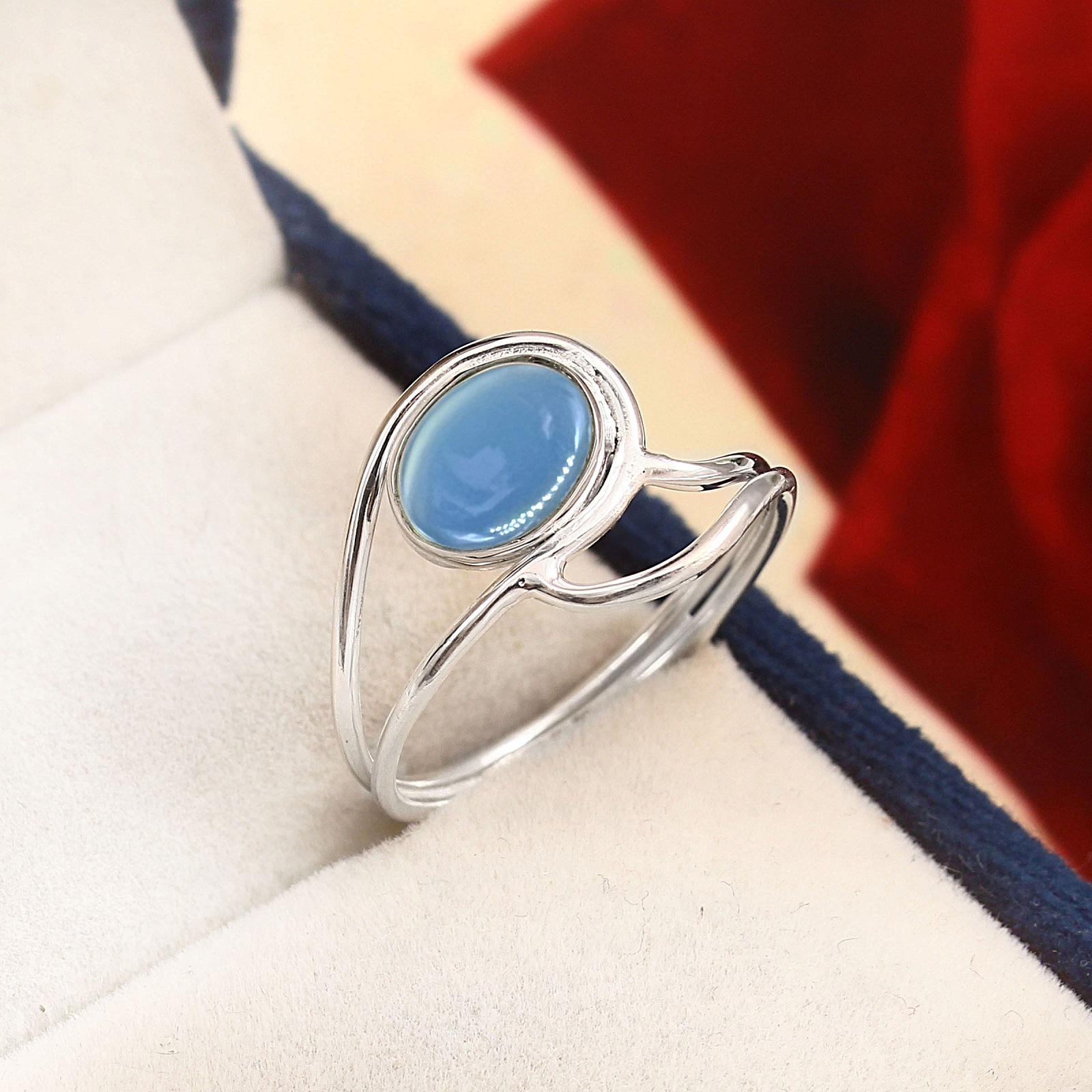 925 Sterling Silver Stunning Designed Blue Chalcedony Ring