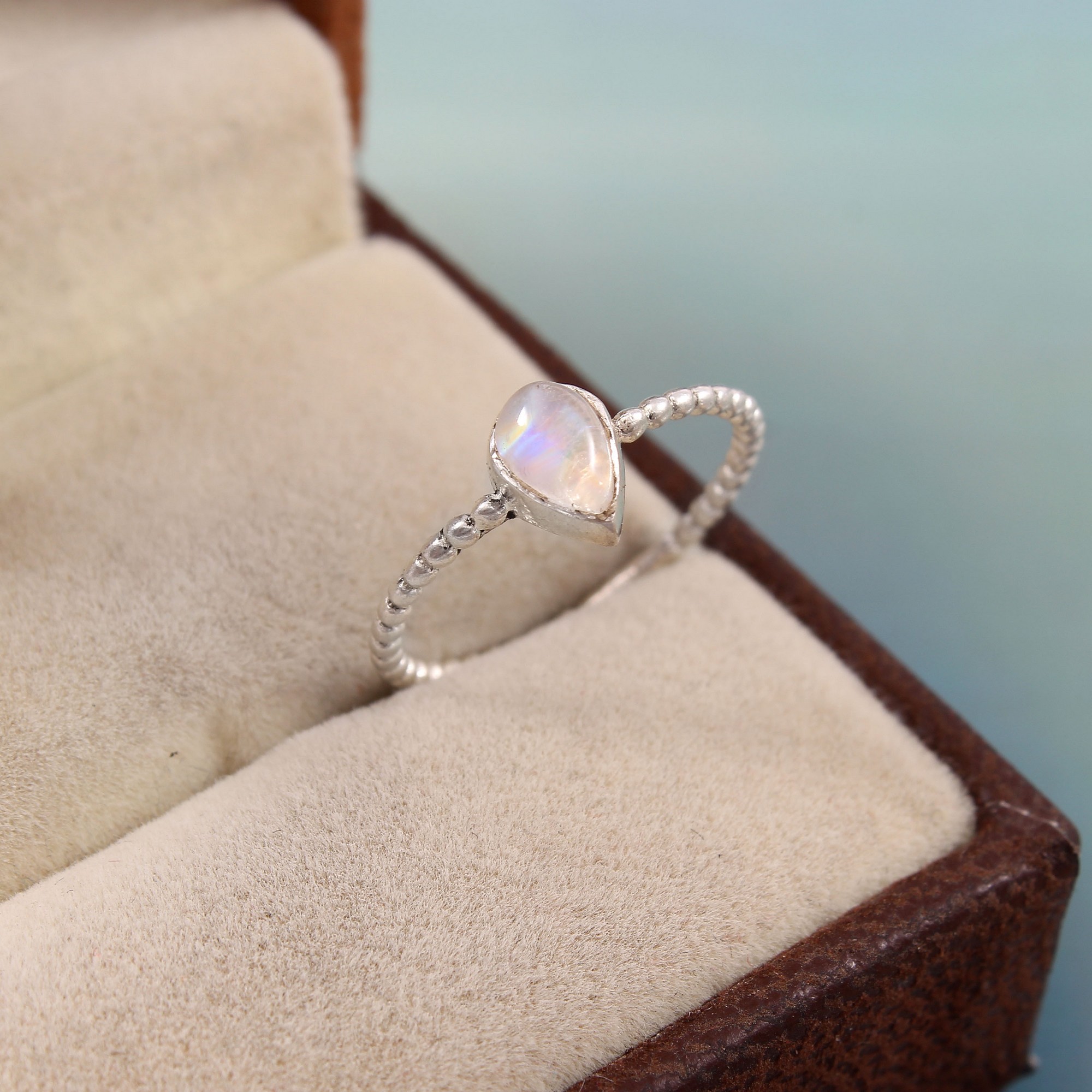 Handmade 925 Sterling Silver Bezel Setting Rainbow Moonstone Ring