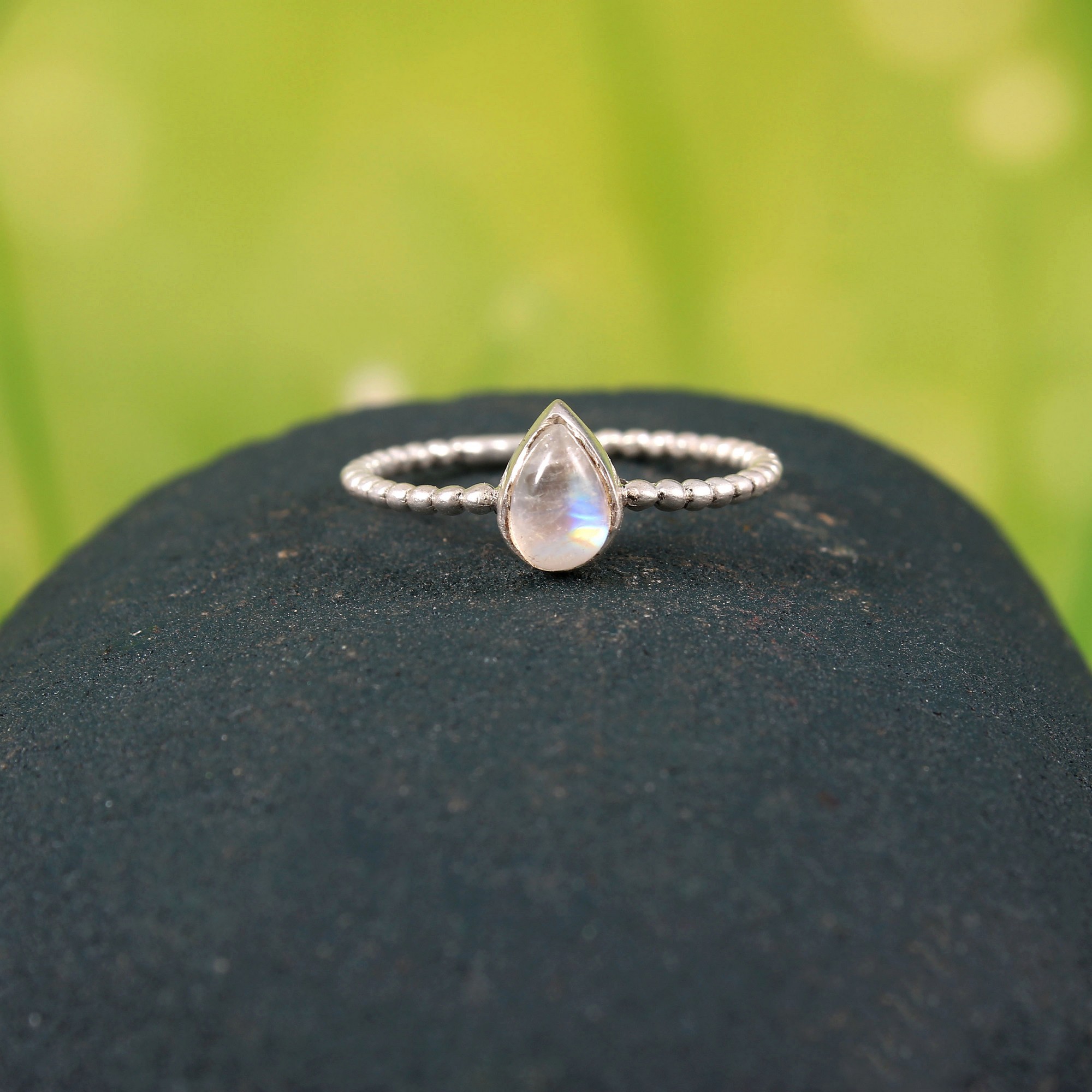 Handmade 925 Sterling Silver Bezel Setting Rainbow Moonstone Ring