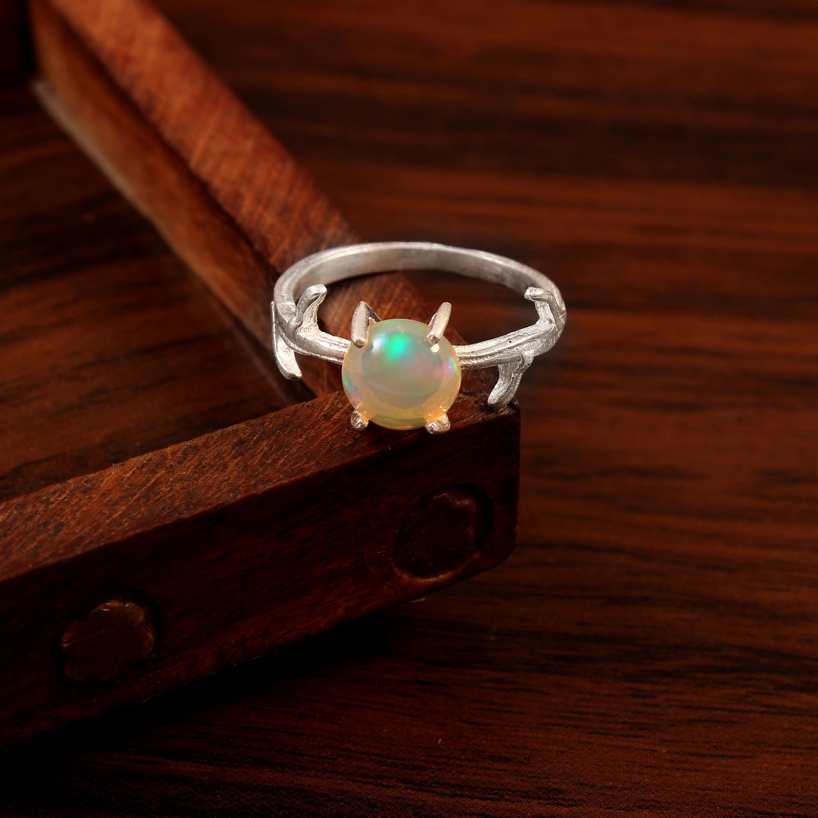 925 Sterling Silver Classic Style Fire Opal Gemstone Ring